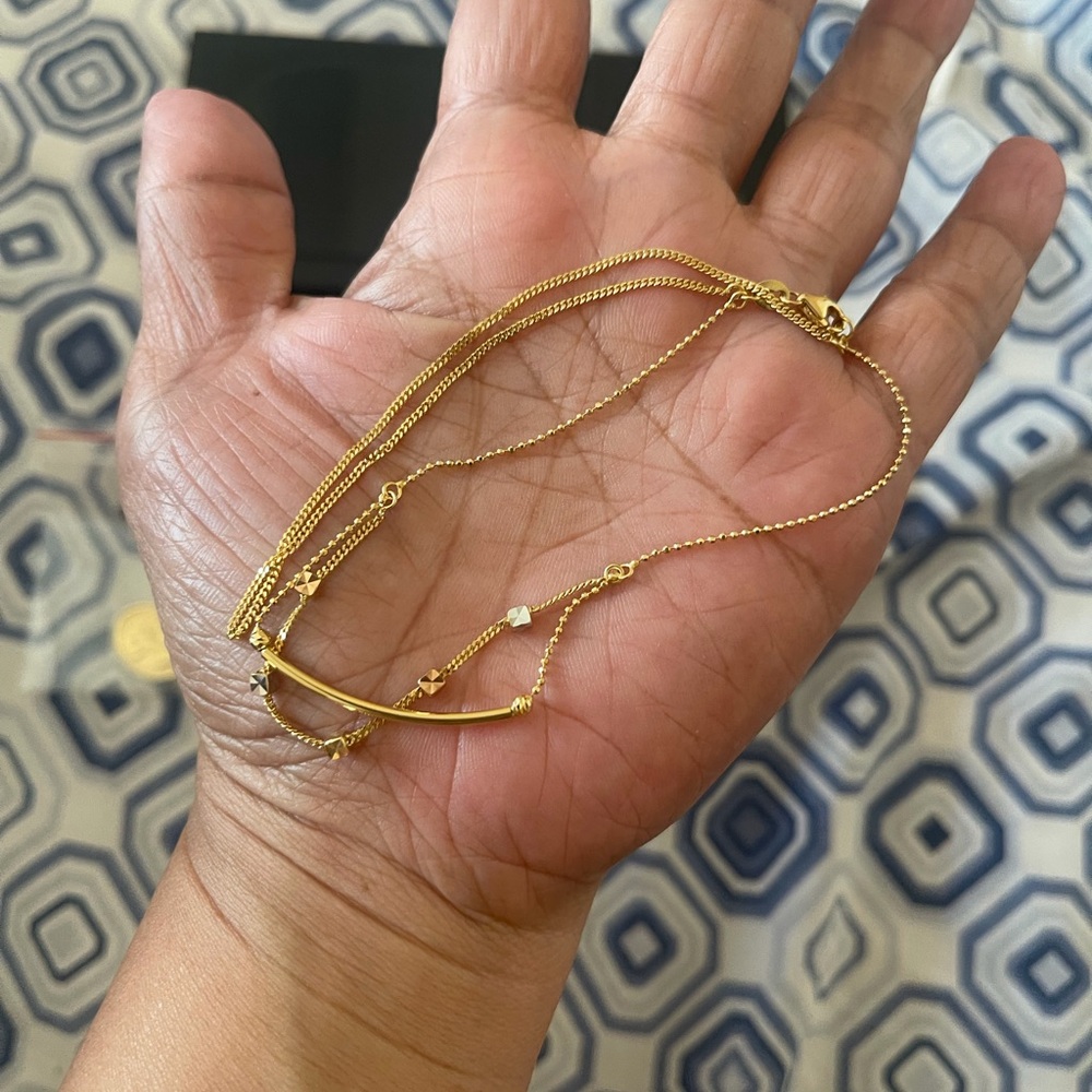 Elegant Gold Women's Necklace